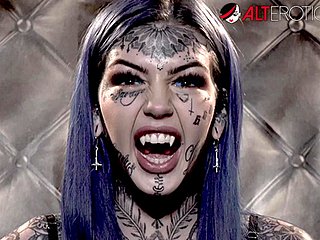 HO HUNTERS - Tattooed apparition Amber Luke wants to have sex