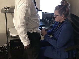 Oudere Meeting Slut Cheats Met Zwarte Employee Encouragement under way