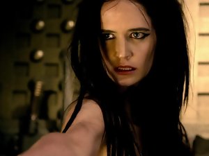 Eva Green - 300: In front of of an Empire